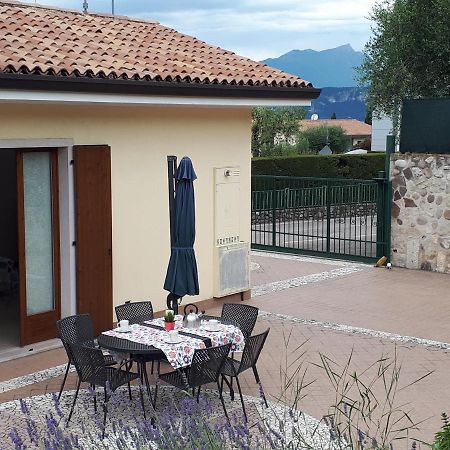 Appartamento Con Giardino A Cisano Di Bardolino Extérieur photo